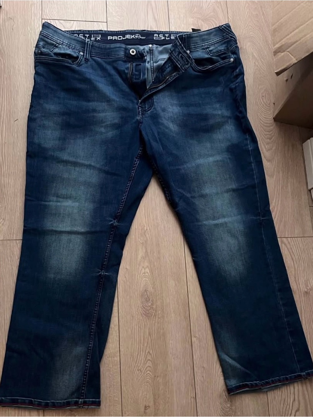Men’s Jeans
